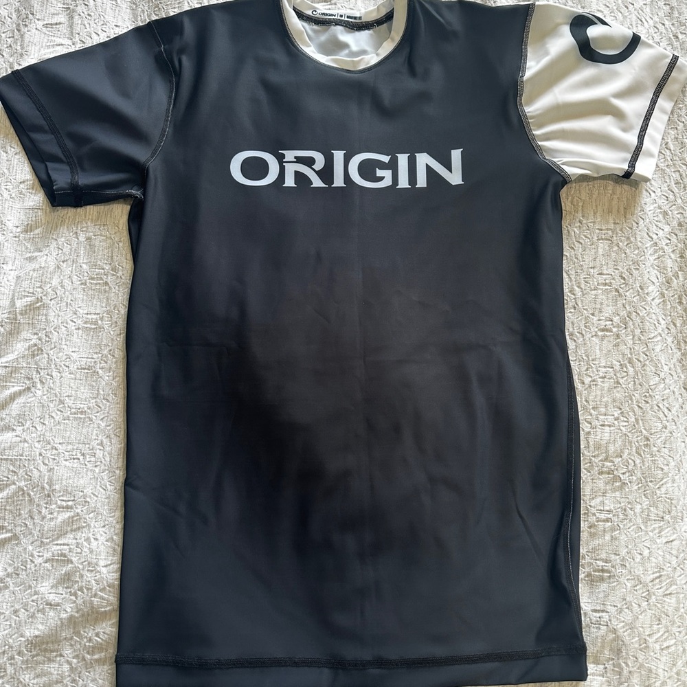 Origin USA Black and White Ranked Rashguard